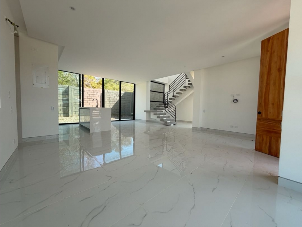 CASA EN VENTA BAJO HOSTION — foto 2