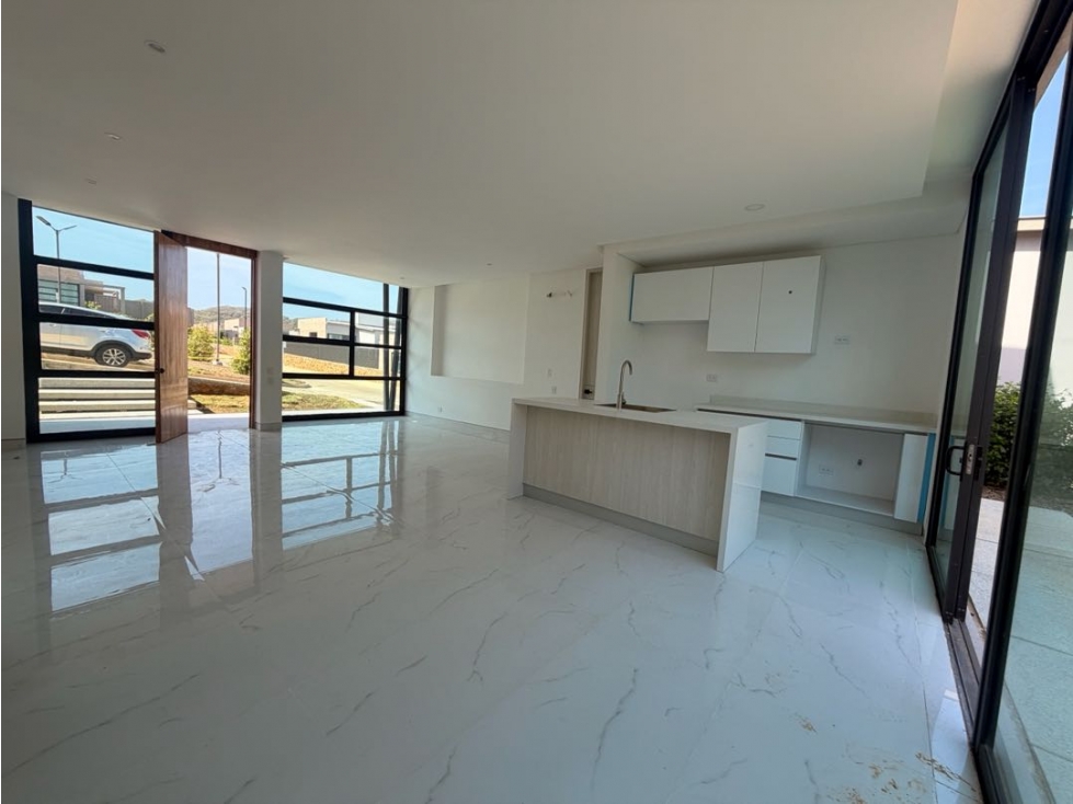 CASA EN VENTA BAJO HOSTION — foto 6