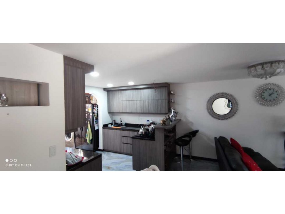 CASA MULTIFAMILIAR EN VENTA BARRIO EL BOSQUE