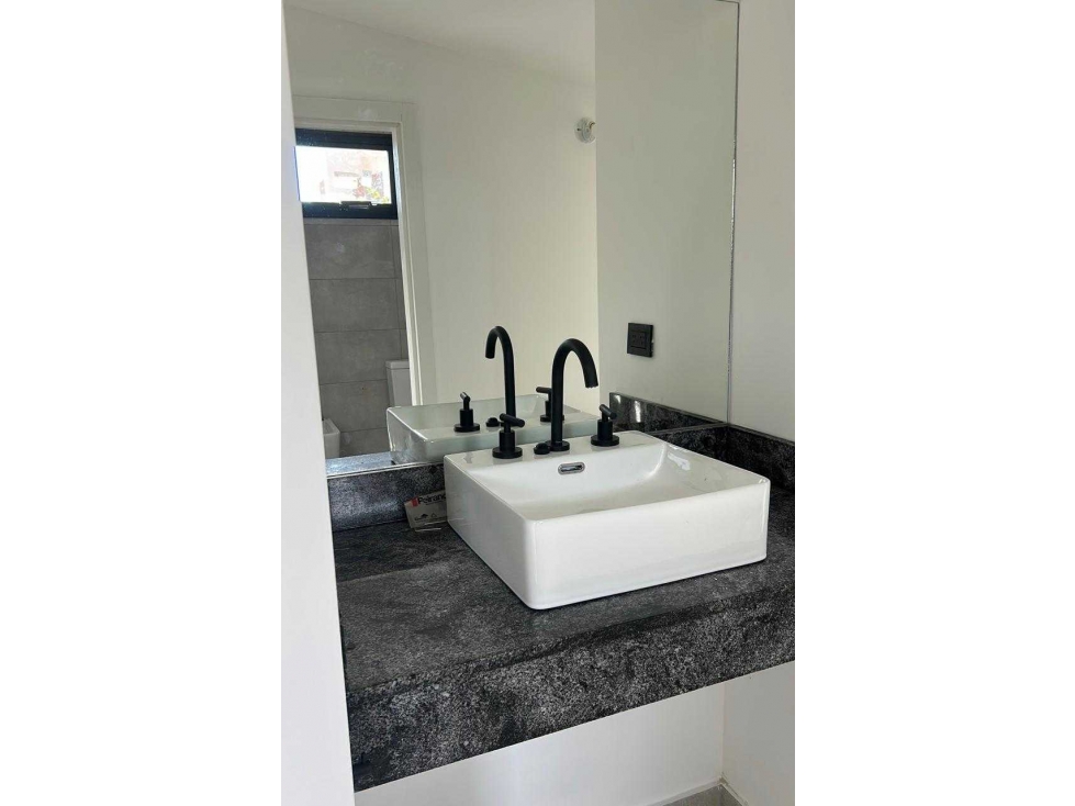 CASA EN VENTA BARRIO LA CUESTA, VILLA CARLOS PAZ Hermosa e impecabl - 5
