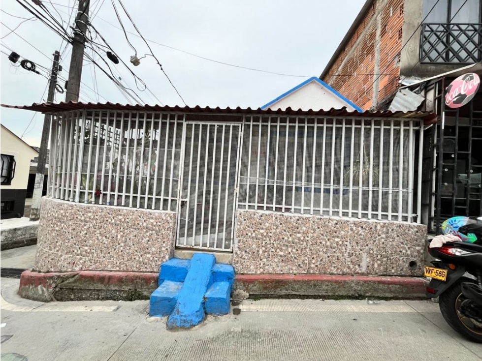 CASA EN VENTA BARRIO LA VIRGINIA