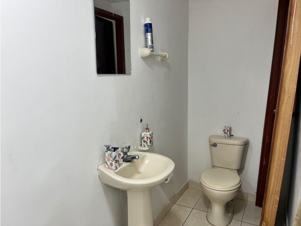 CASA EN VENTA BARRIO LOS KIOSCOS - 5