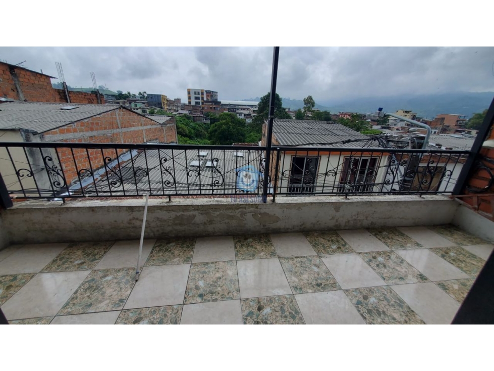 Casa en Venta, Barrio Los Laureles, Santa Rosa de Cabal