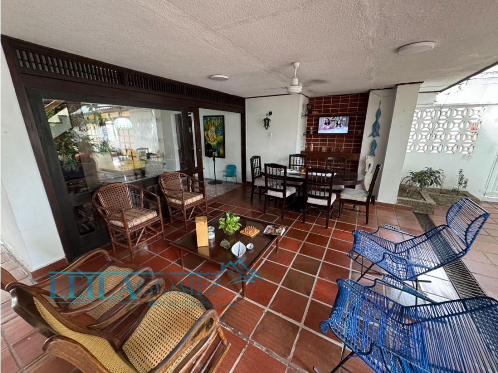 Casa en Venta barrio Manga Cartagena Patio grande