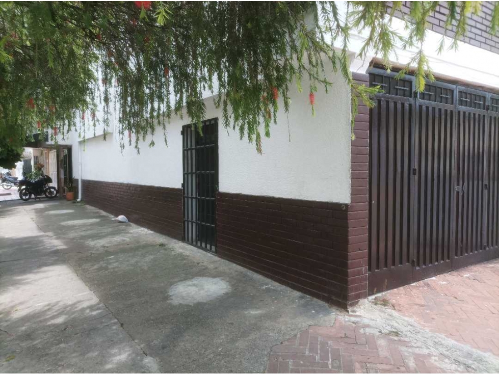 CASA ESQUINERA EN VENTA BARRIO RICAURTE - 5