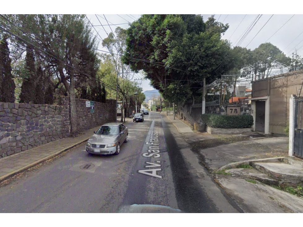 Casa en Venta Barrio San Francisco: Oportunidad de Inversión Única - 2