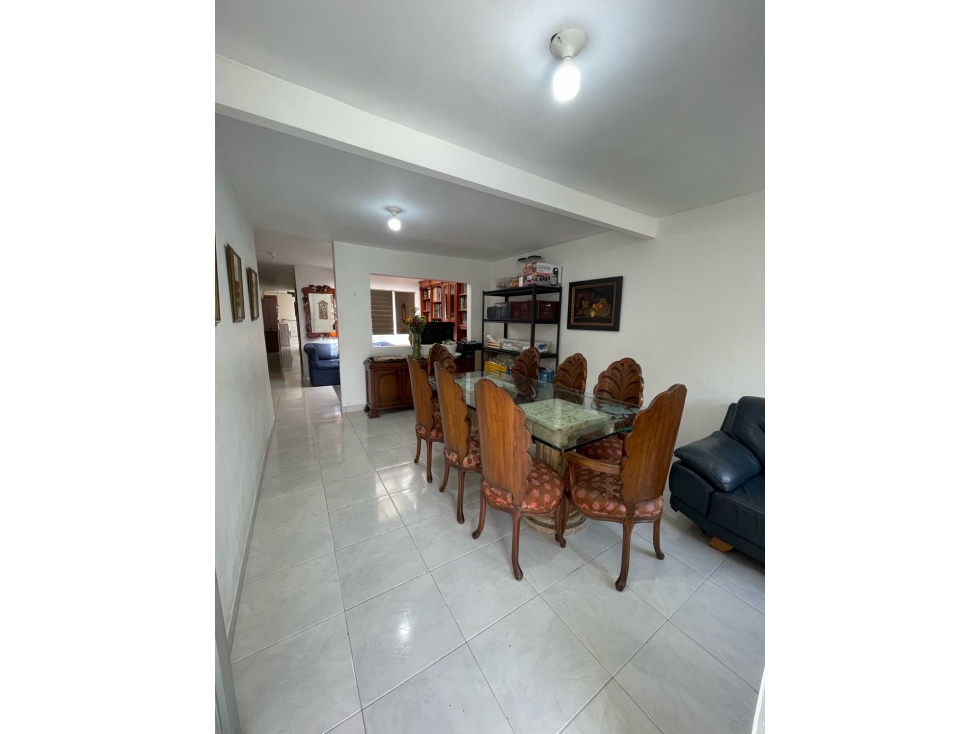 CASA EN VENTA. BELÉN MIRAVALLE. Cerca al parque de Belén y CC. Molinos - 4