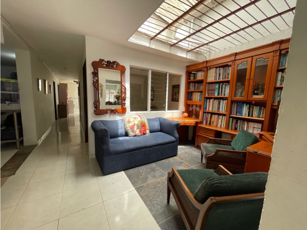 CASA EN VENTA. BELÉN MIRAVALLE. Cerca al parque de Belén y CC. Molinos - 5