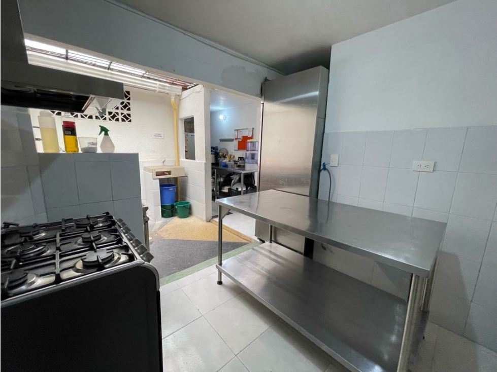 CASA EN VENTA. BELÉN MIRAVALLE. Cerca al parque de Belén y CC. Molinos - 6