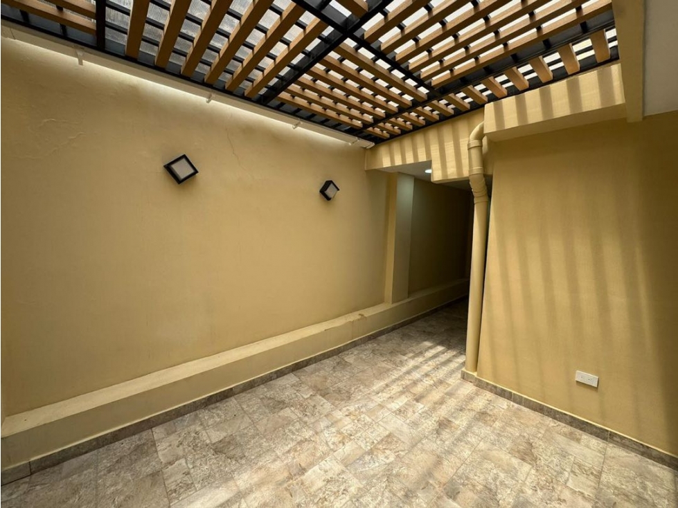 CASA EN VENTA BETANIA