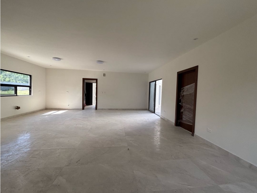 Casa en Venta Bosques de las Misiones Encino Carretera Nacional - 4