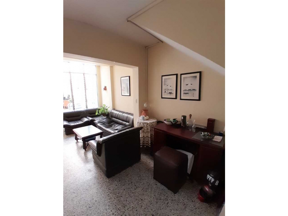 CASA EN VENTA BOSTON , MEDELLIN PISO 1