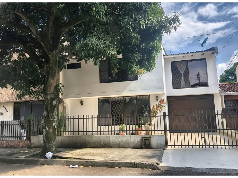 Casa en venta - Cali