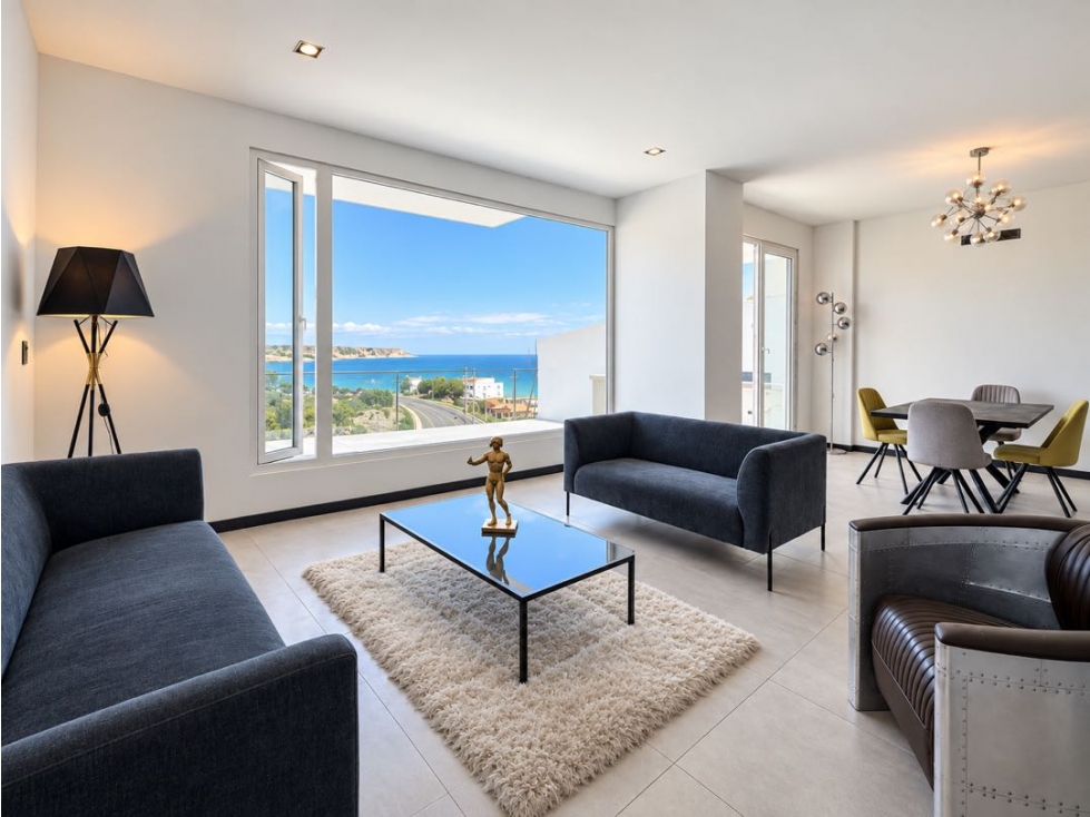 Casa Dúplex en Venta en Ciudad del Mar, Manta | Piscina y Vista al Mar - 2
