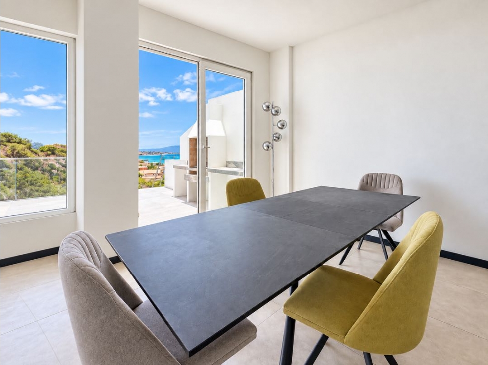 Casa Dúplex en Venta en Ciudad del Mar, Manta | Piscina y Vista al Mar - 5