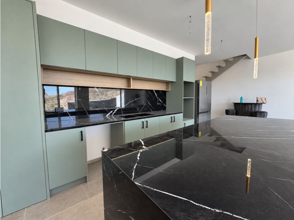 Casa Dúplex en Venta en Ciudad del Mar, Manta | Piscina y Vista al Mar - 4