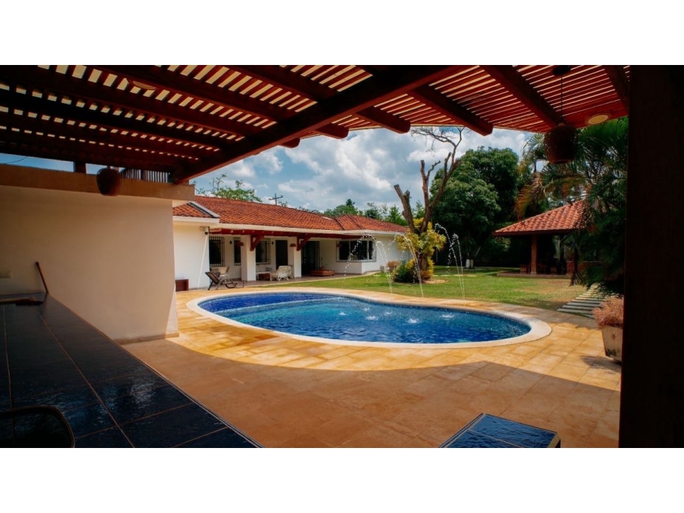 CASA EN VENTA CIUDAD JARDIN - 2