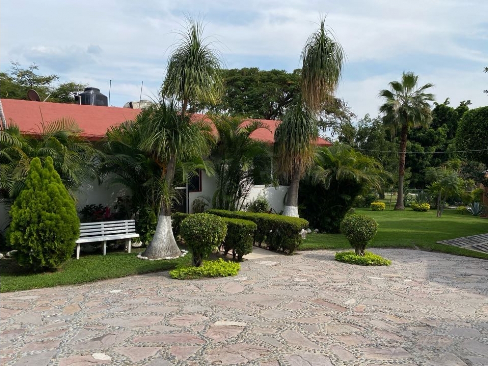 Casa en venta, con 1312m2 de terreno, Granjas Mérida Temixco Morelos — foto 2