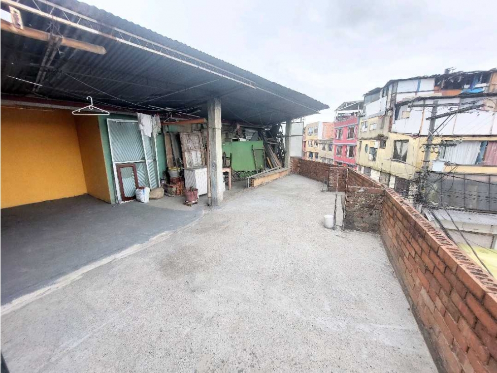 CASA EN VENTA CON 2 LOCALES Y APARTAMENTOS EN ENGATIVA VILLA EL DORADO — foto 5