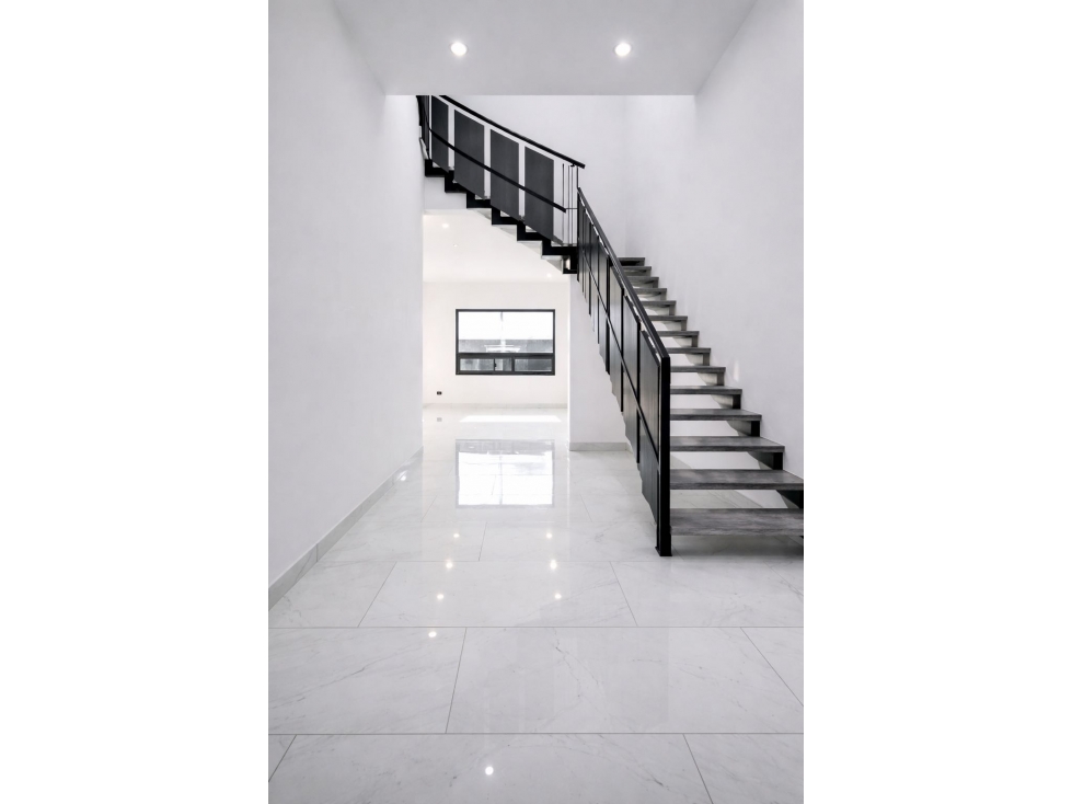 Casa en Venta con Alberca en Solana Residencial en Cumbres Garcia — foto 3