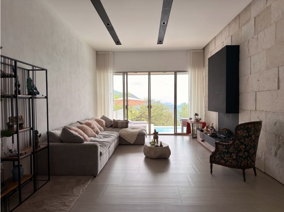 Casa en venta con alberca privada en Club de Golf san gaspar Jiutepec — foto 2