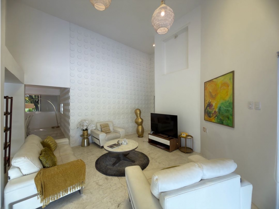 Casa en venta con alberca y jardín privados en Frac. Lomas de Cocoyoc - 5