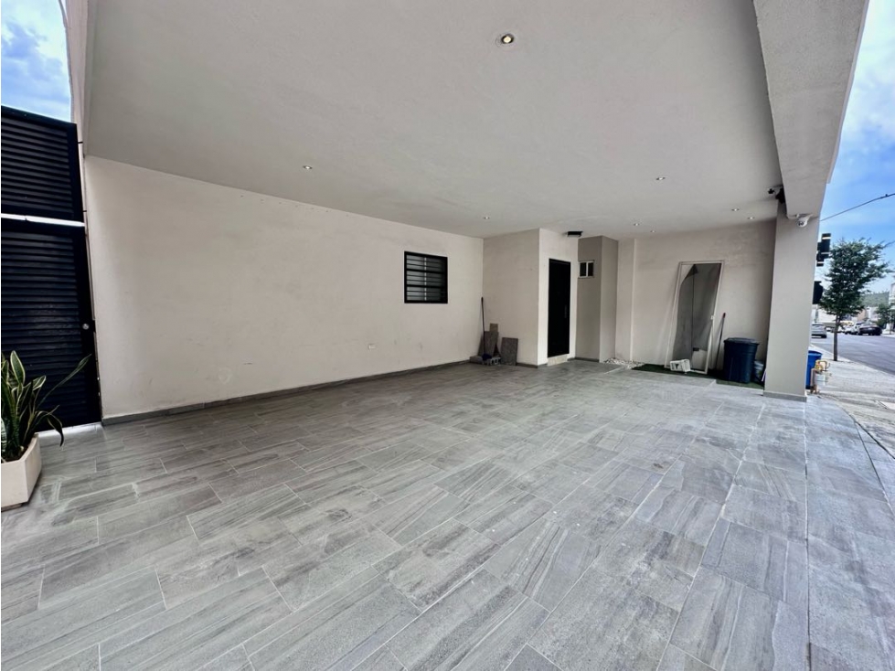 Casa en venta con gran patio descendente en Monteleva Dominio — foto 6