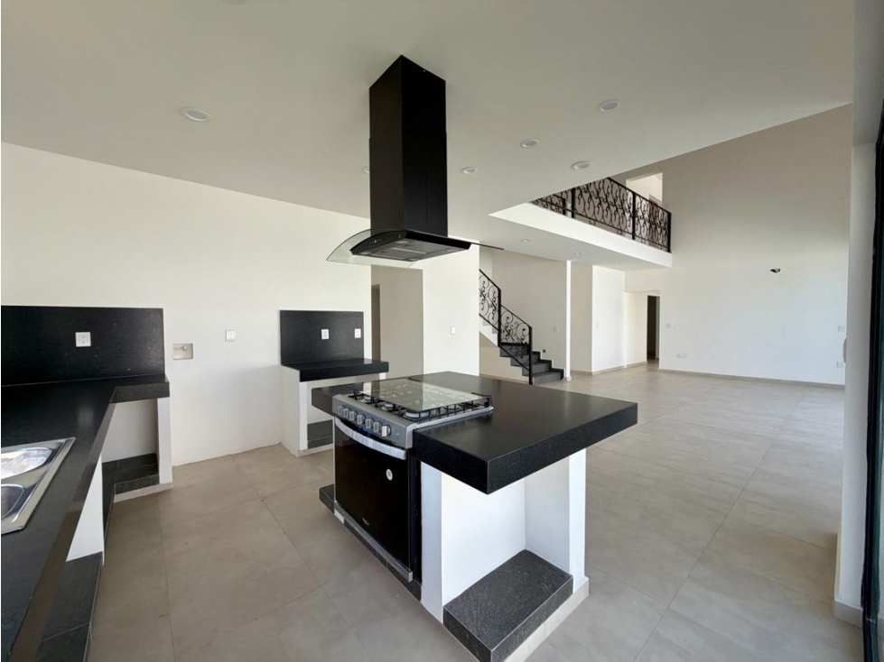 Casa en venta con jardín y alberca privada en xochitepec Morelos - 4