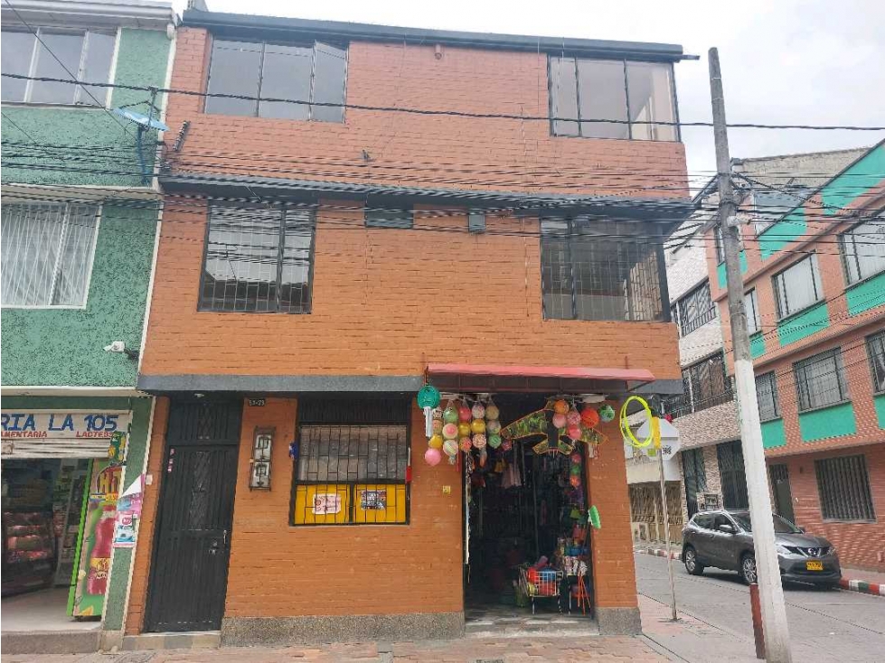 CASA EN VENTA RENTABLE CON LOCALES Y APARTAMENTOS EN ENGATIVA ALAMEDA