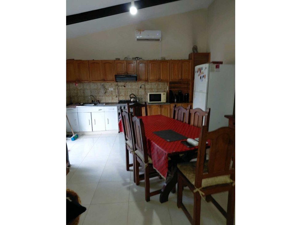 Casa En Venta con parque frente al rio. Carlos Paz - 6