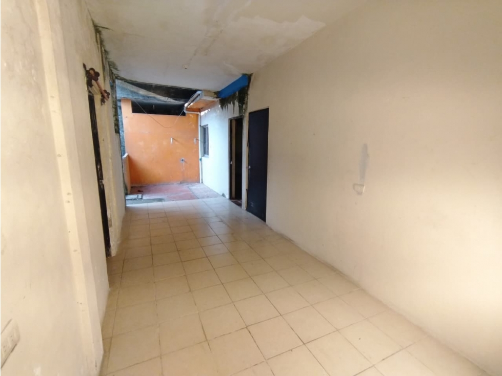 Casa en Venta con Posesión Inmediata en 5 de Febrero, Tapachula - 3