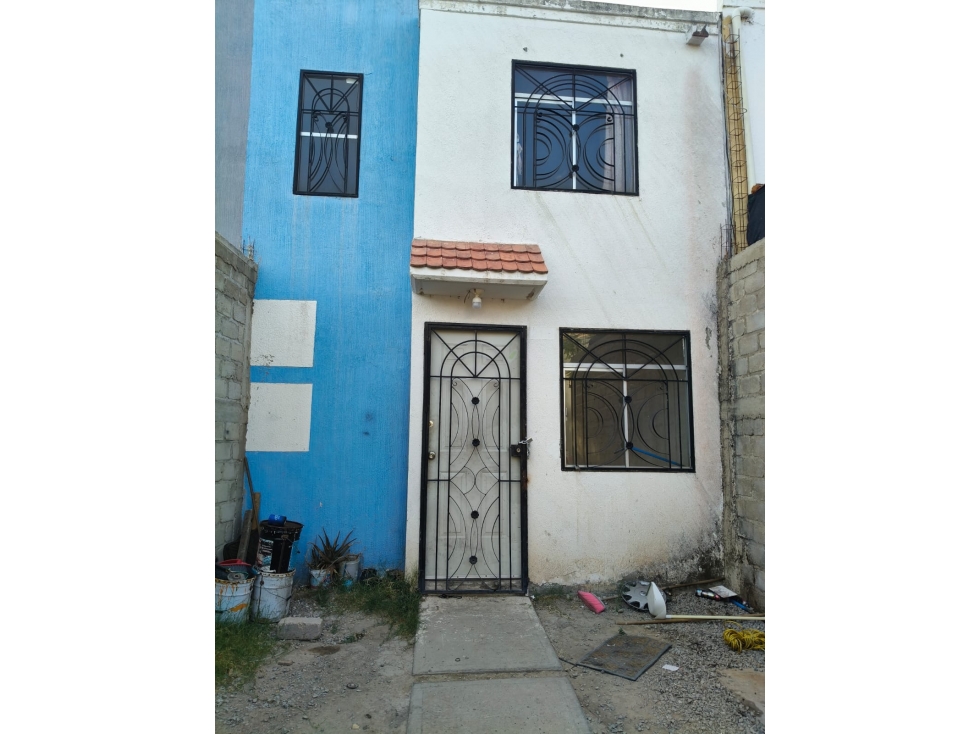Casa en Venta con Posesión Inmediata en Los Fresnos, Tlajomulco