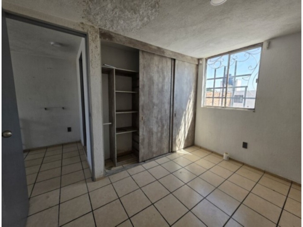 Casa en Venta con Posesión Inmediata en Valle Dorado, Tlajomulco — foto 4