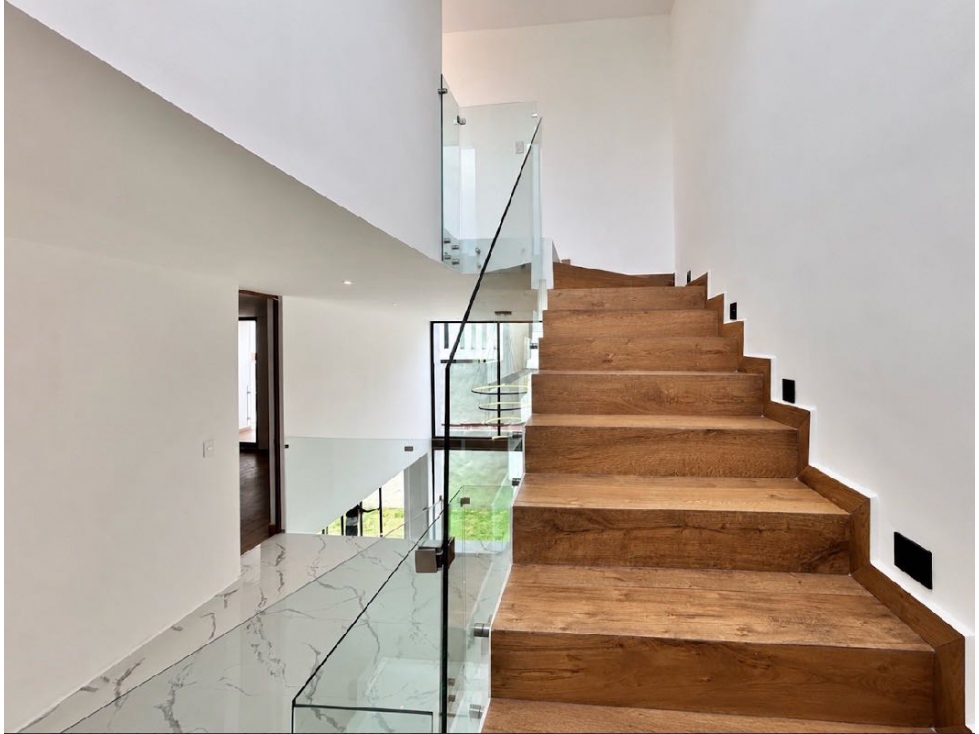 Casa en venta con recámara en PB, lomas de Angelipolis — foto 3