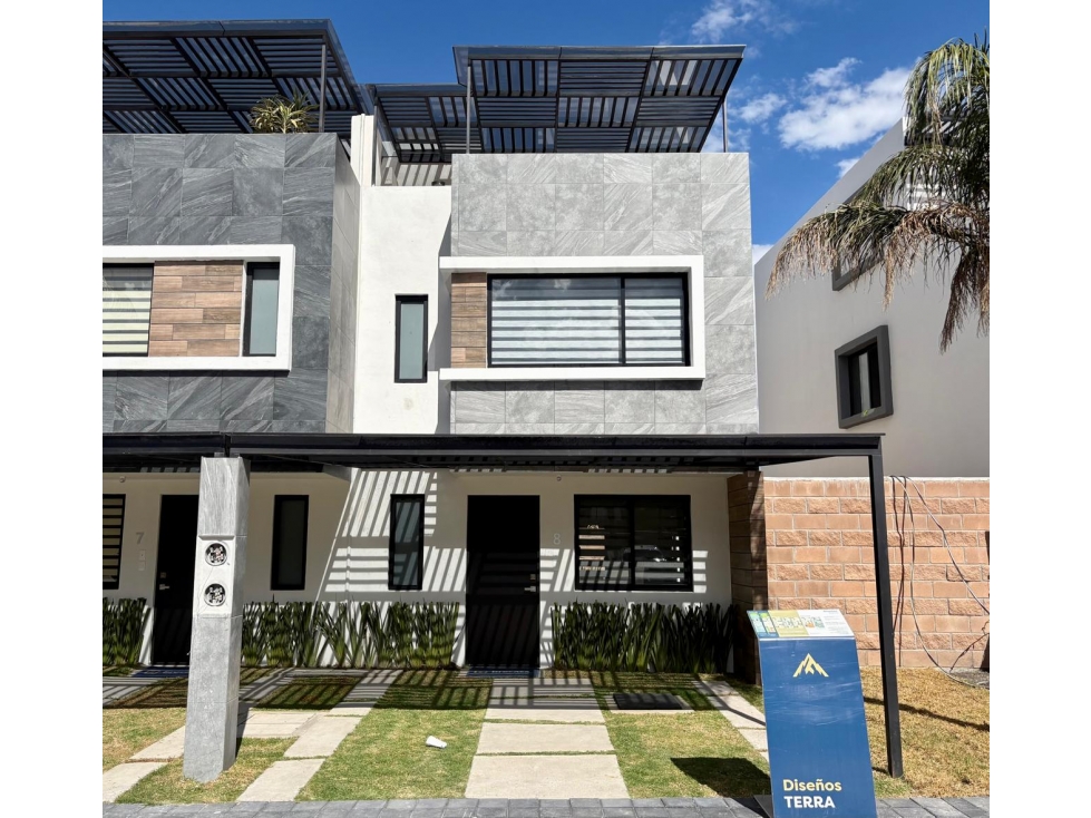 Casa en Venta con Roof Garden en Lomas de Angelopolis Puebla, Cascatta