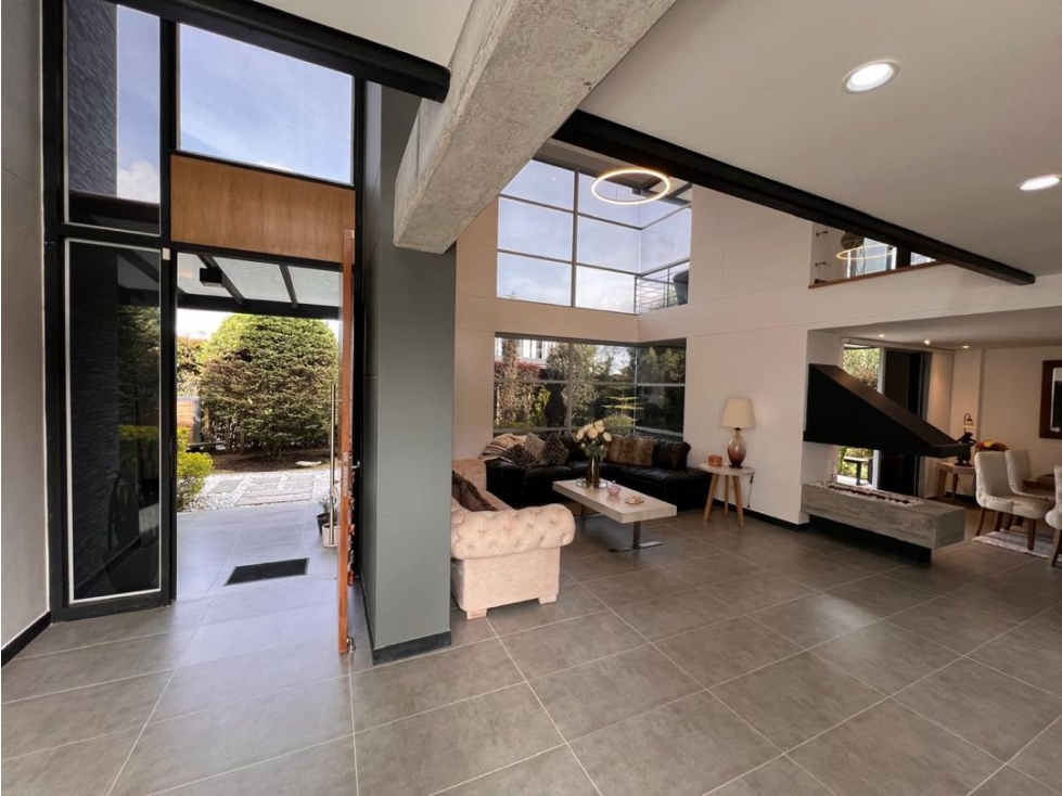CASA EN VENTA CON UNO DE LOS MEJORES PRECIOS EN EL ALTO DE LAS PALMAS — foto 2
