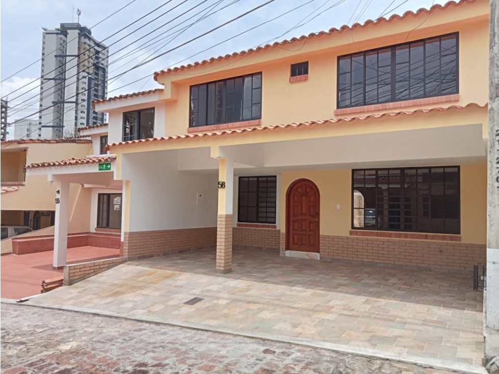 CASA EN VENTA CONJUNTO LA PERA - CAÑAVERAL