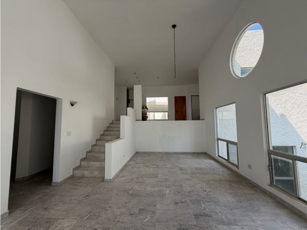 CASA EN VENTA CONTRY LA ESCONDIDA GUADALUPE - 5