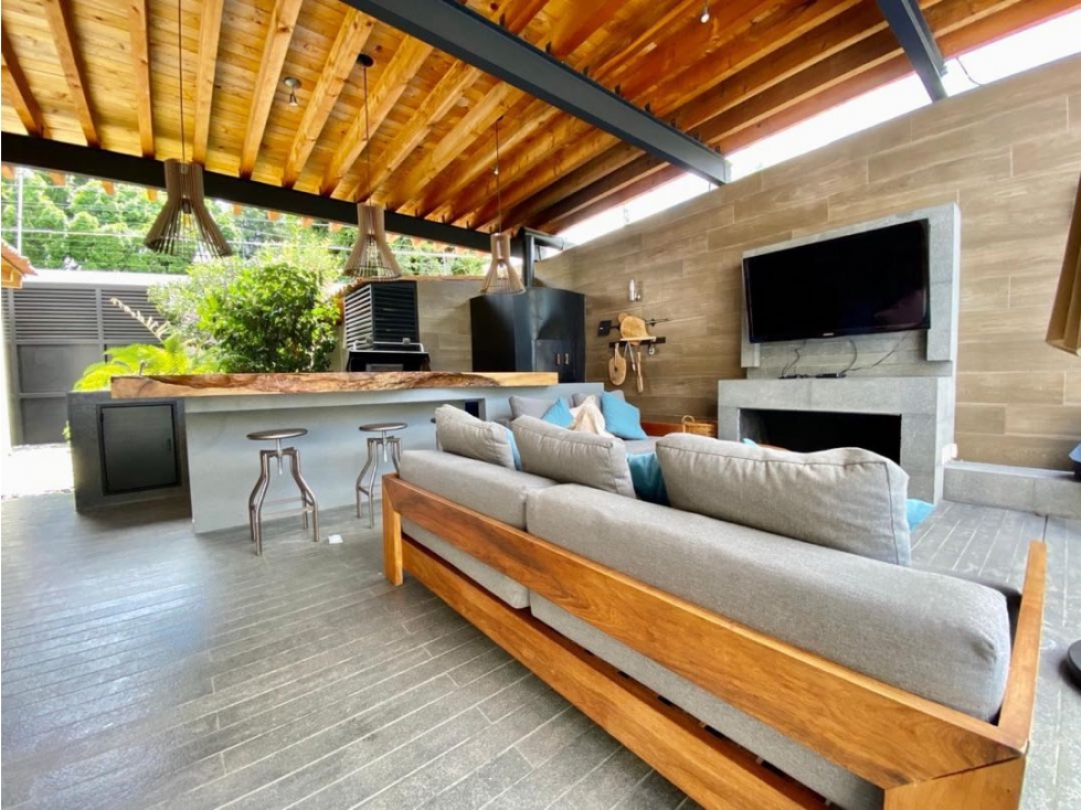 CASA EN VENTA | CORAZON DEL PUEBLO | MODERNA | VALLE DE BRAVO — foto 3