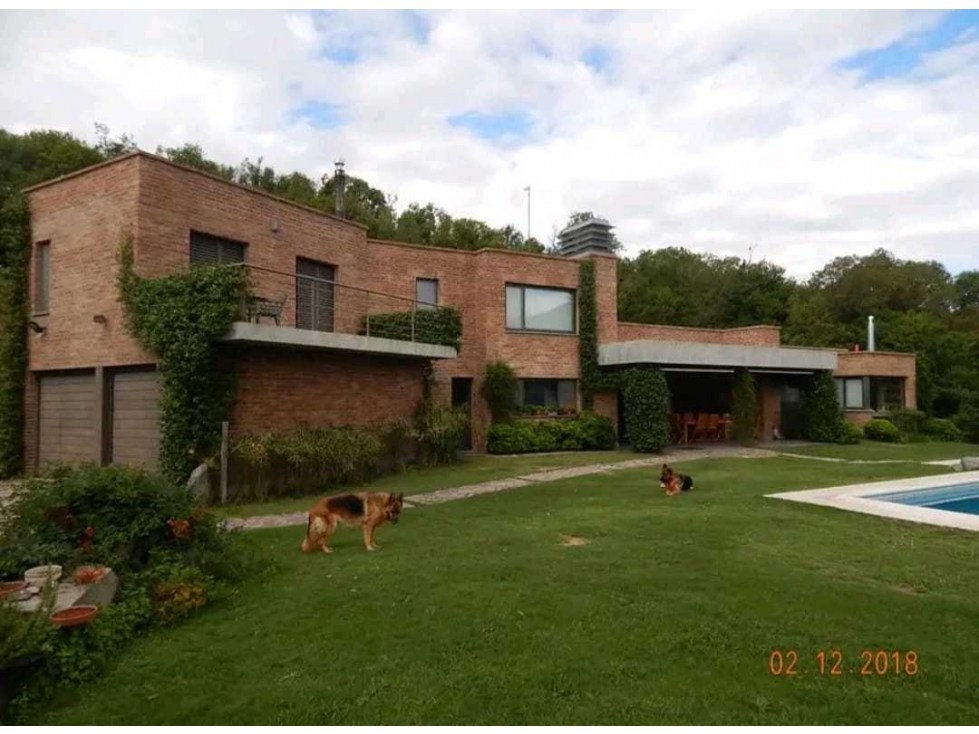 CASA EN VENTA CORRAL DE BARRANCAS - UNQUILLO - 2