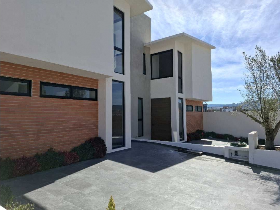CASA EN VENTA COTO BLVD JEFFERSON ALTOZANO