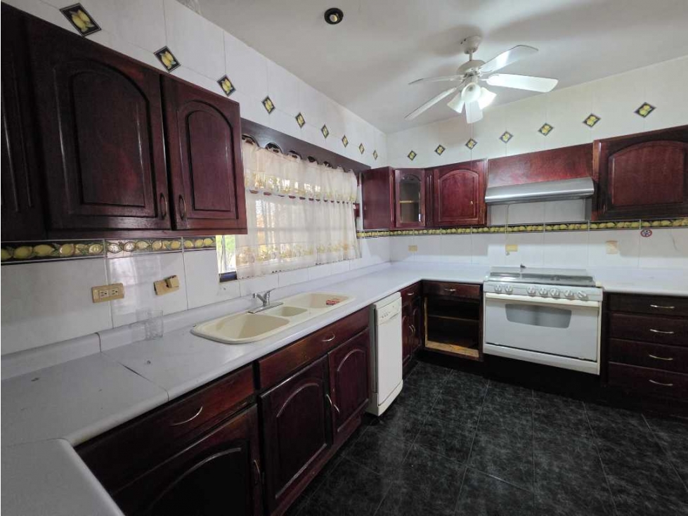 Casa en Venta cumbres 3 sec una planta con cuarto de servicio - 3