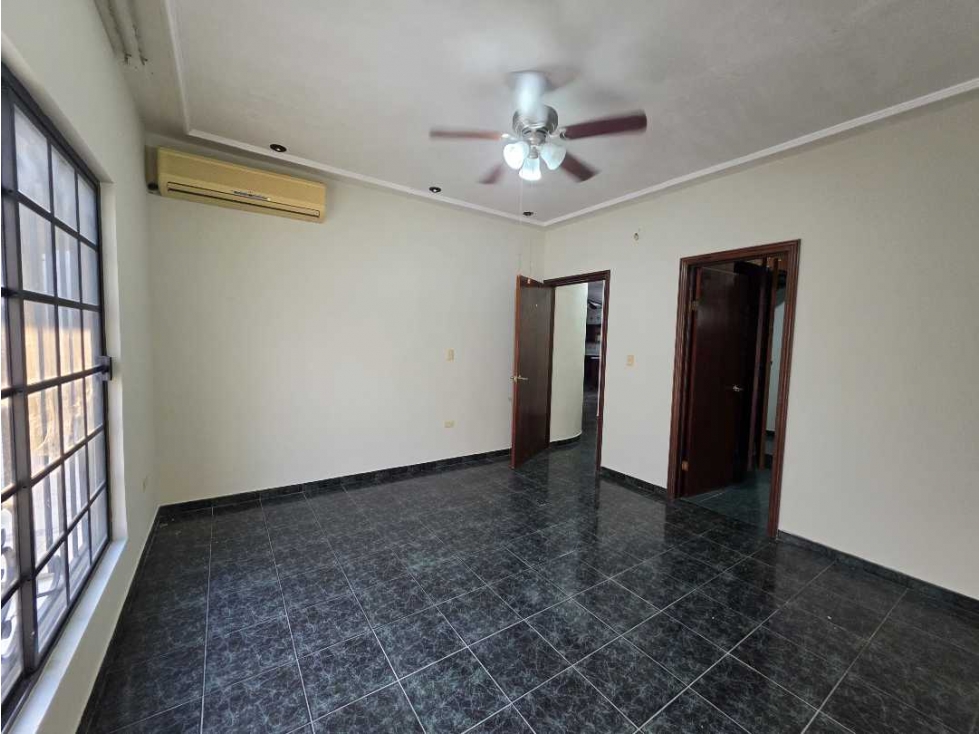Casa en Venta cumbres 3 sec una planta con cuarto de servicio - 4