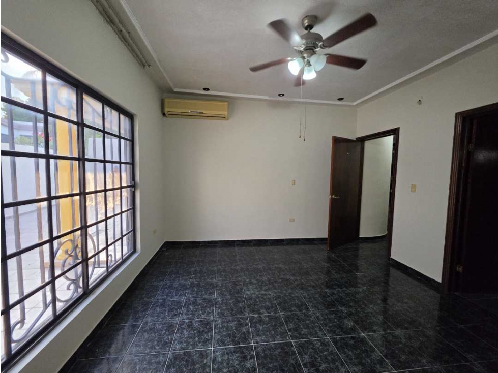 Casa en Venta cumbres 3 sec una planta con cuarto de servicio - 6