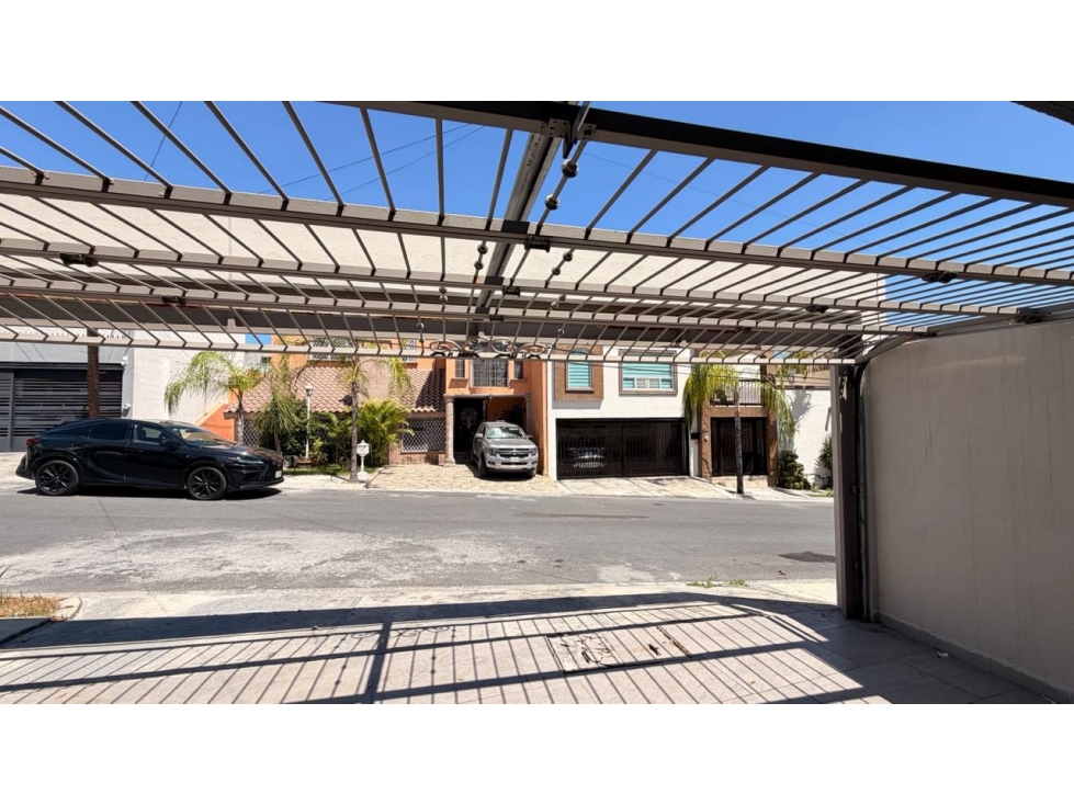 Casa en venta Cumbres 3er sector Monterrey - 4