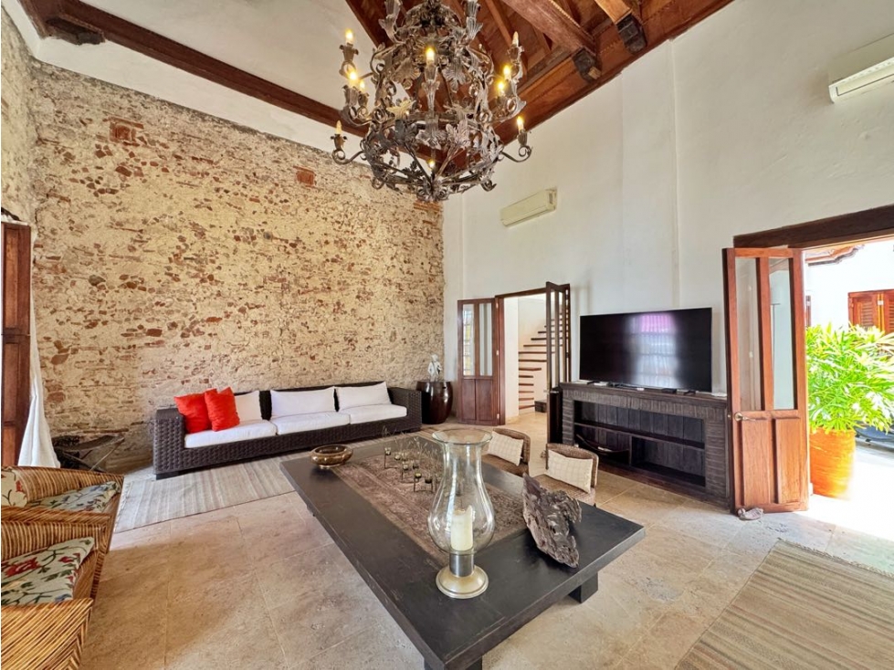 Casa EN VENTA de 2 habitaciones + estudio Centro Historico Cartagena — foto 4