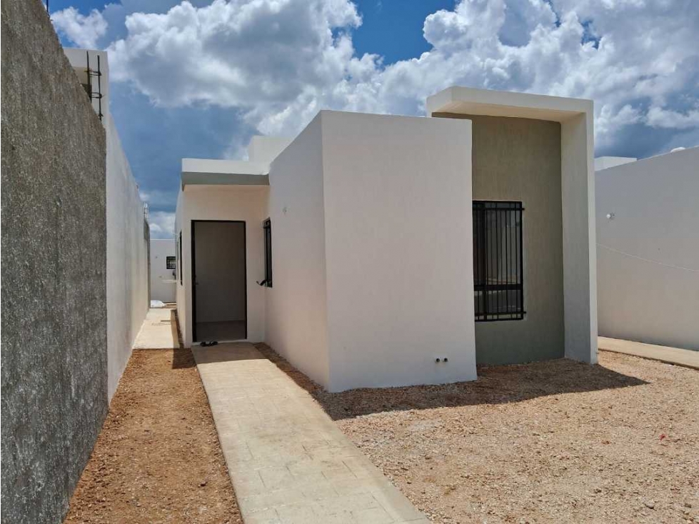 Casa en venta de 2 habitaciones en Paseos Merida Tixcacal Sadasi - 1