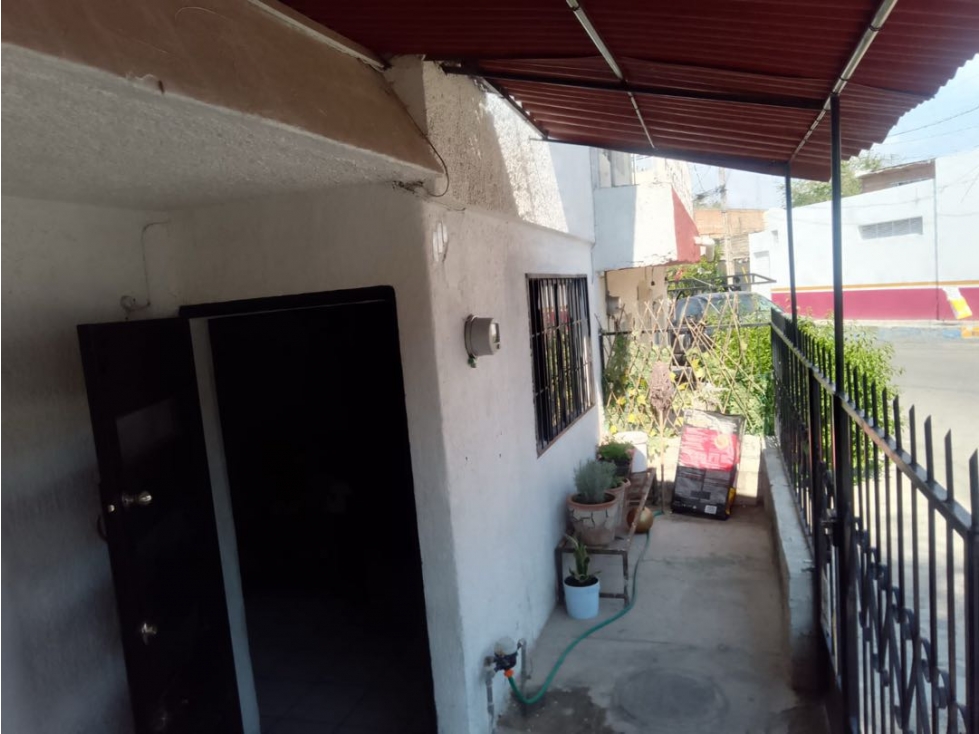 Casa en venta de 2 pisos en colonia 5 de mayo - 3