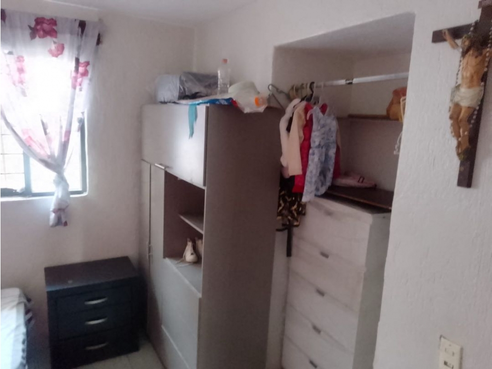 Casa en venta de 2 pisos en colonia 5 de mayo - 6