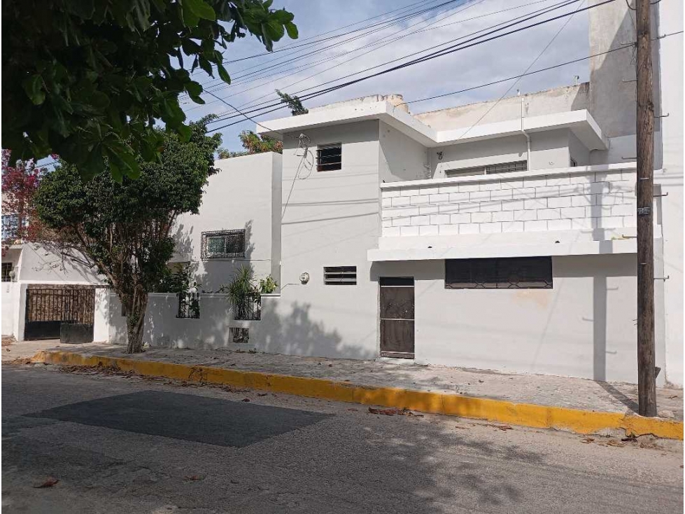 Casa en venta de 3 recamaras 2 plantas en el Centro de Mérida, Yucatán — foto 2